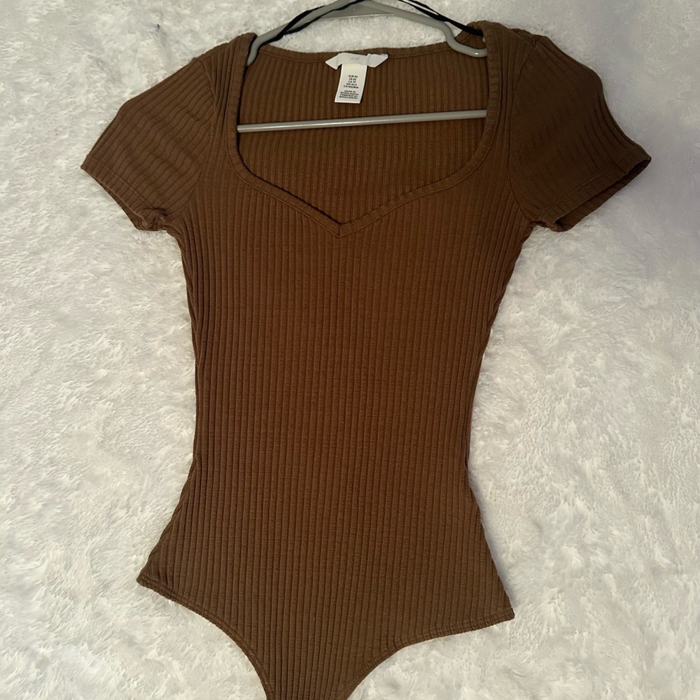 Brown Ribbed Short Sleeve Bodysuit